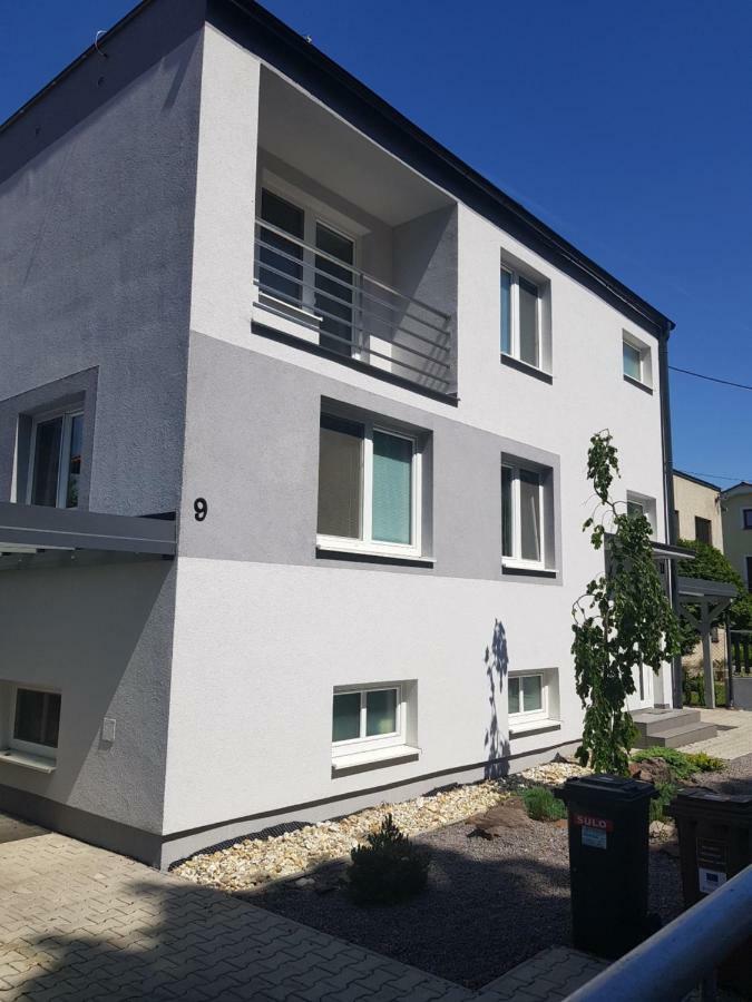 Vip Apartmany Zabnik Prievidza Exterior photo