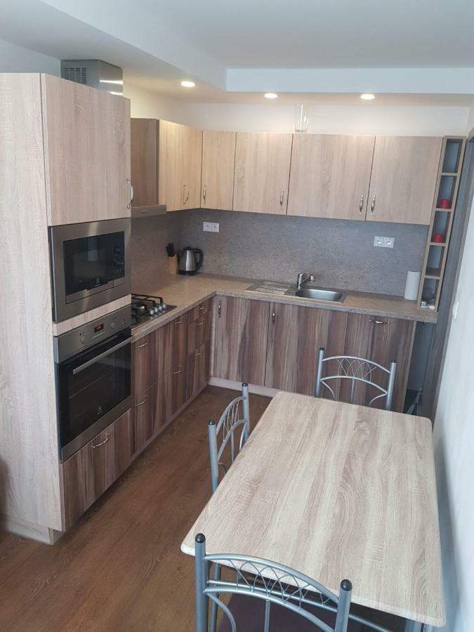 Vip Apartmany Zabnik Prievidza Exterior photo