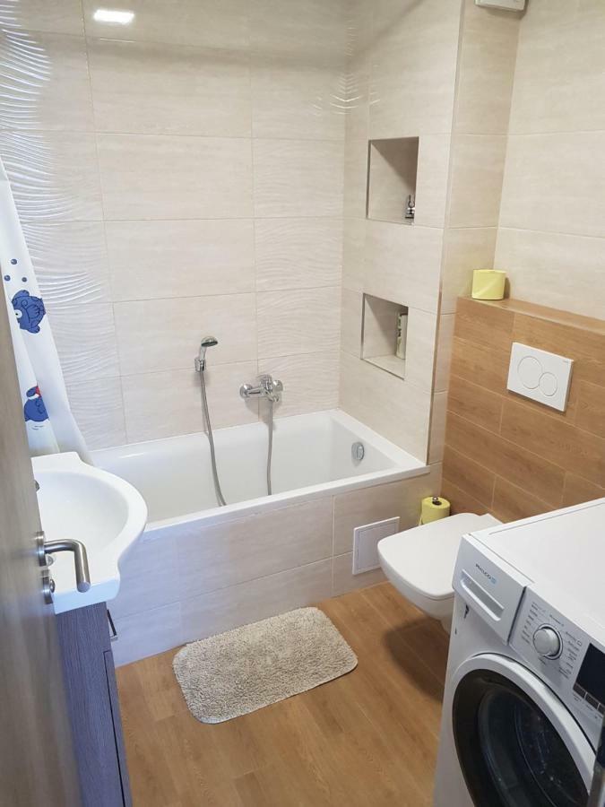 Vip Apartmany Zabnik Prievidza Exterior photo